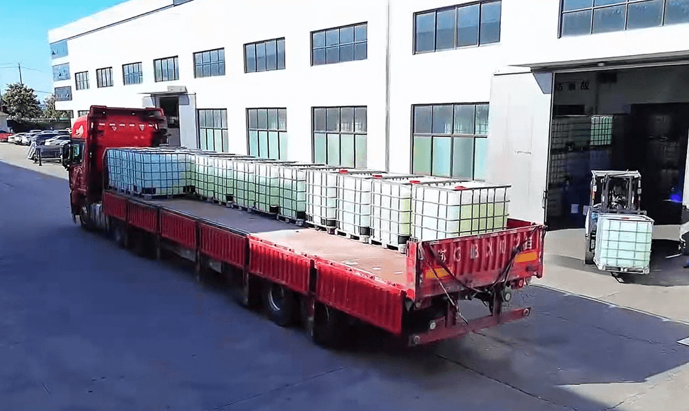 Купац на првом месту: Прилагођени концентрат пене напуњен и спреман за испоруку на локацију купца