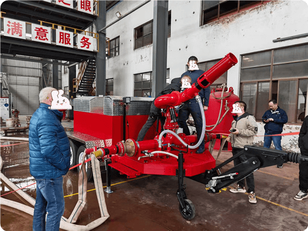 Прилагођени узорак приколице за монитор пожарне пене је завршен.